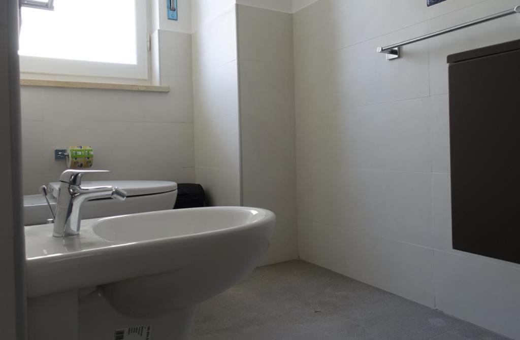 טרופאה Kalo Rooms מראה חיצוני תמונה